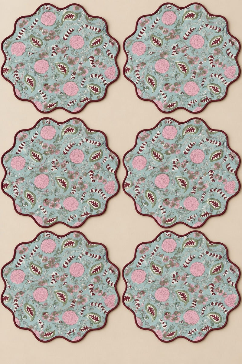 Darwin Scalloped Placemats (Set of 6)