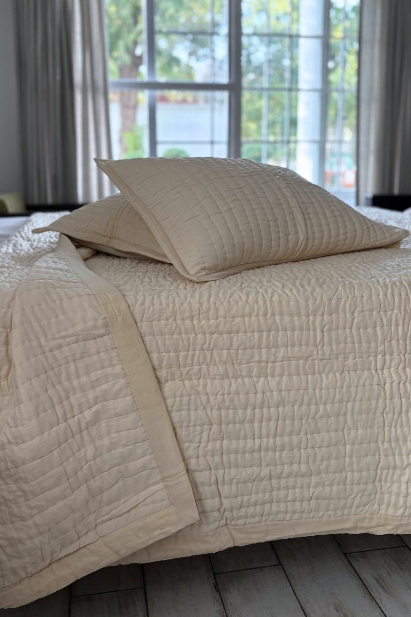 Caro Ivory Solid Summer Quilt Set