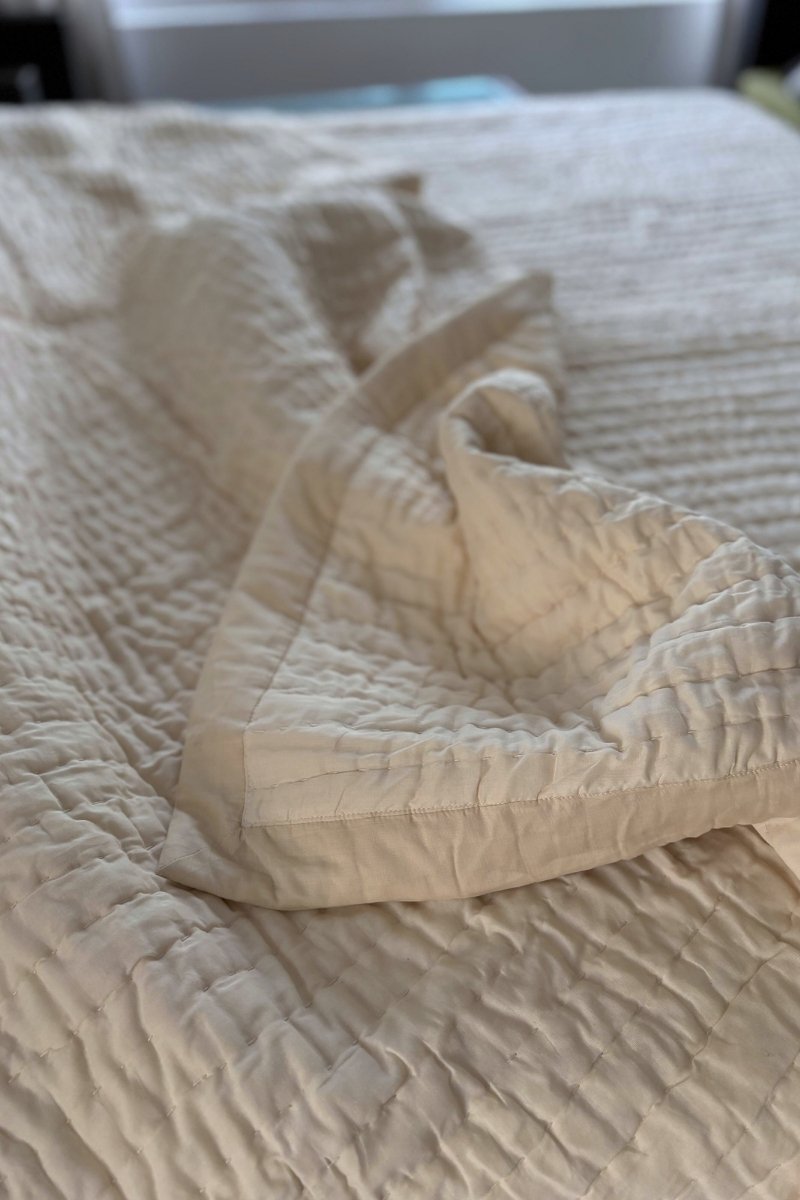 Caro Ivory Solid Summer Quilt Set