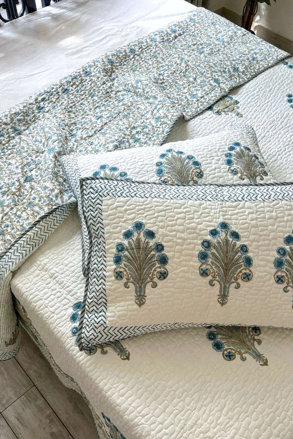 Atulya Quilted Bedspread Set