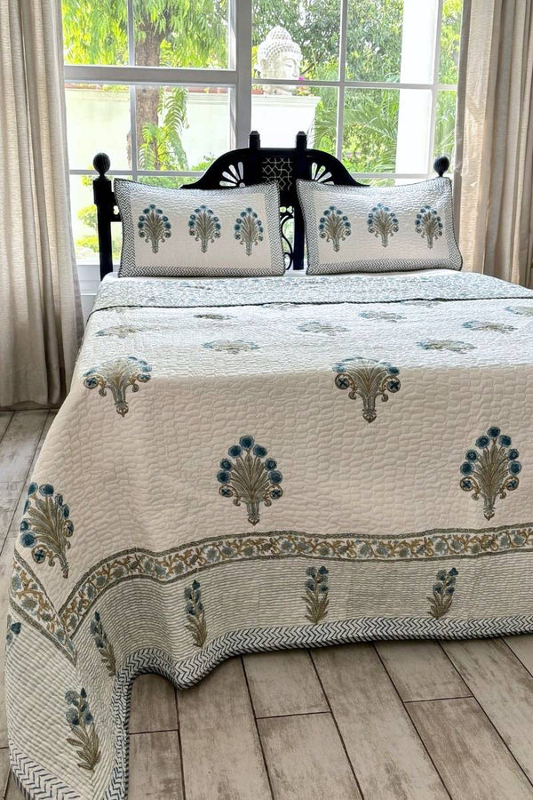 Atulya Quilted Bedspread Set