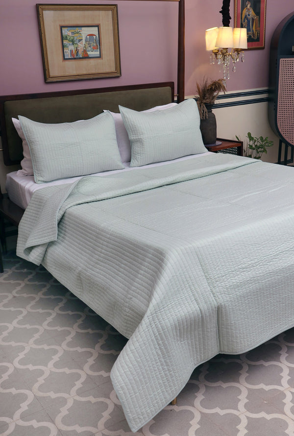 Coral Solid Lux Quilted Bedspread Set