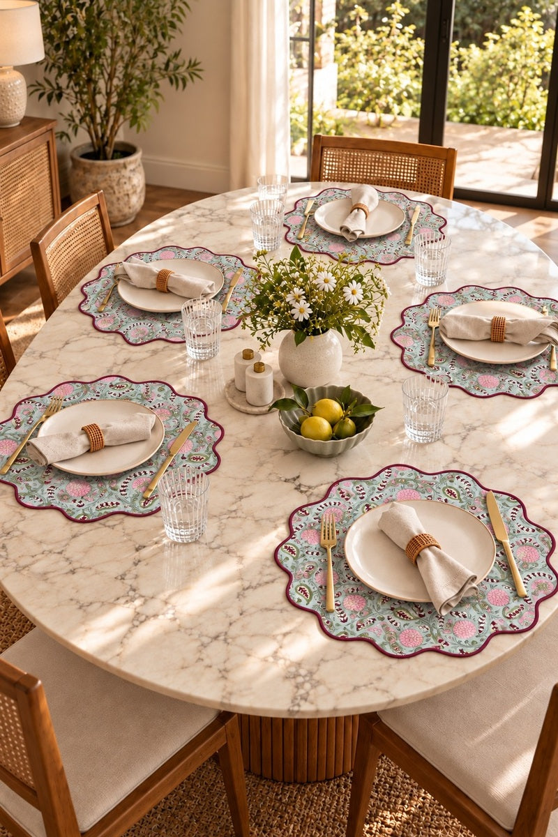 Darwin Scalloped Placemats (Set of 6)