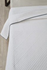 Polar White Luxury Quilted Bedspread Set