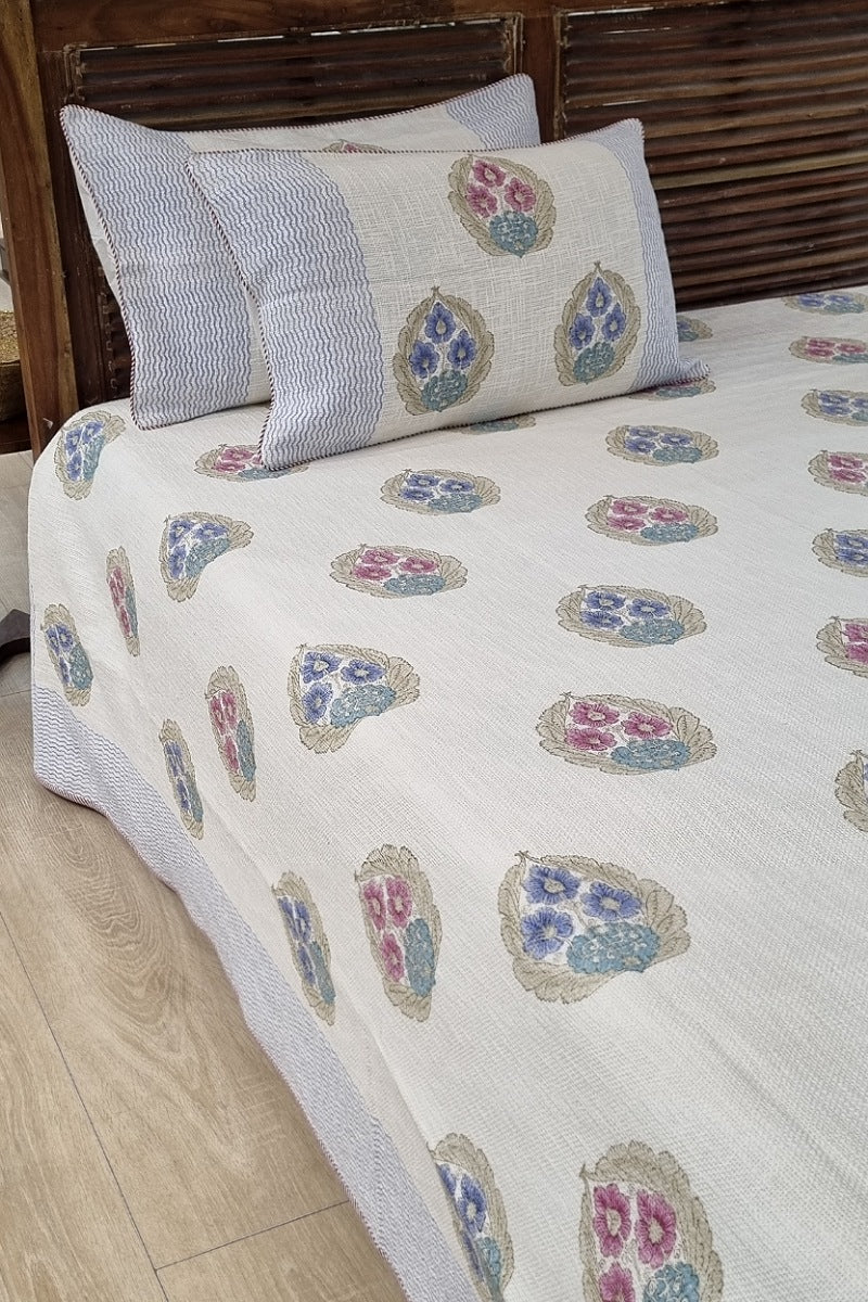 Loftus Woven Block Print Bedspread Set