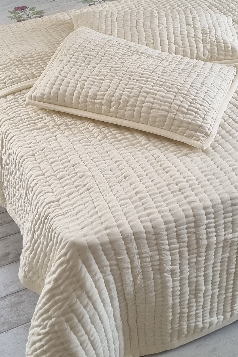 Caro Ivory Quilt Set