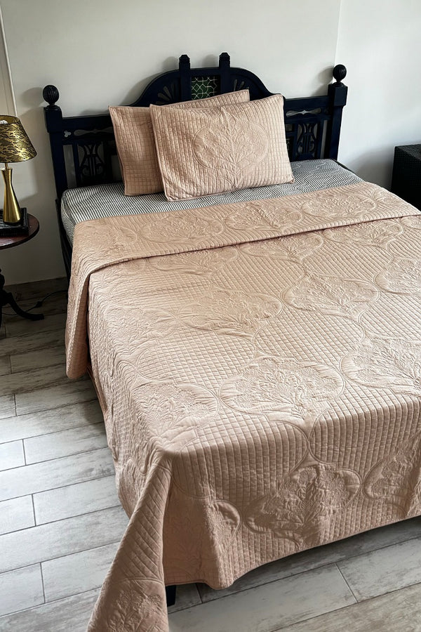 Tundra Burnt Peach Luxury Quilted Bedspread Set