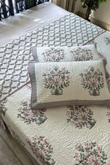 Javrose Quilted Bedspread Set