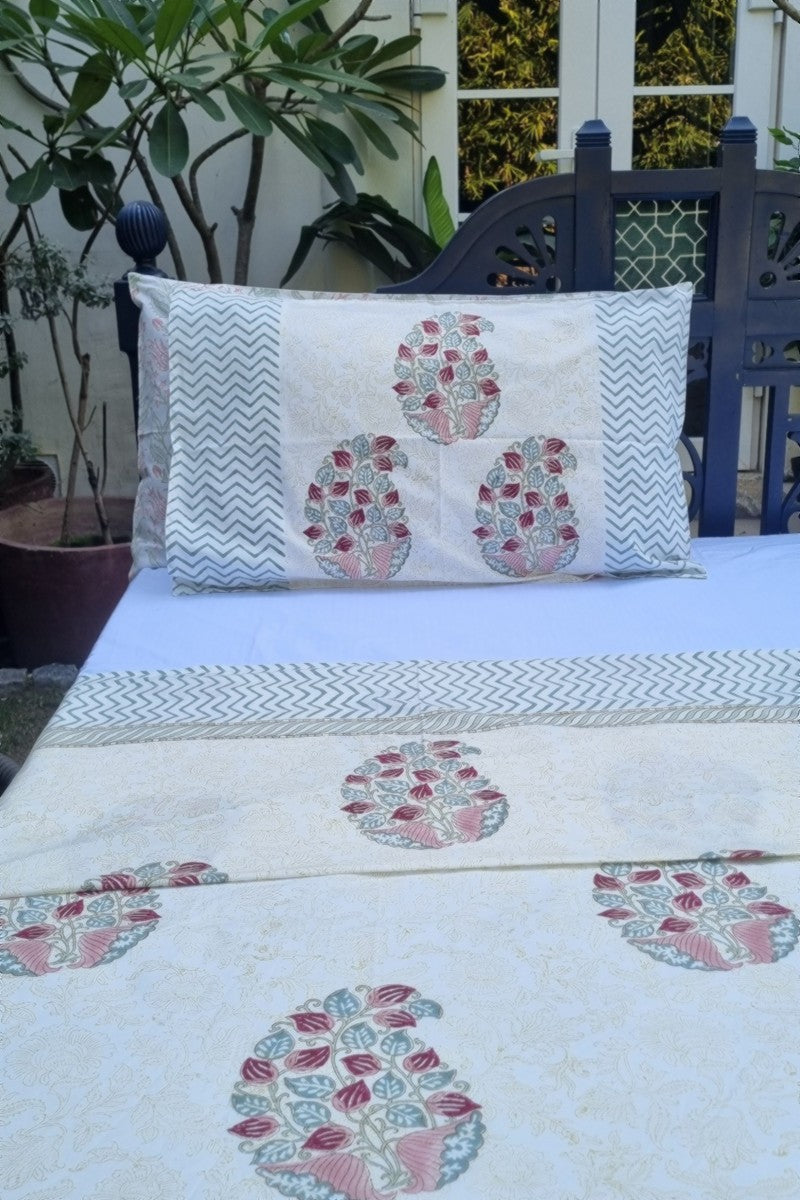 Pure Cotton Bedsheet with 2 pillow case