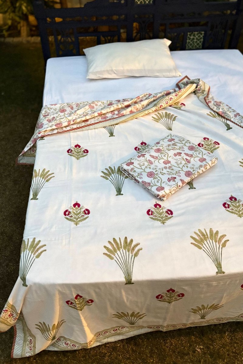 Reversible cotton dohar set with floral vine reverse and handcrafted border detailing