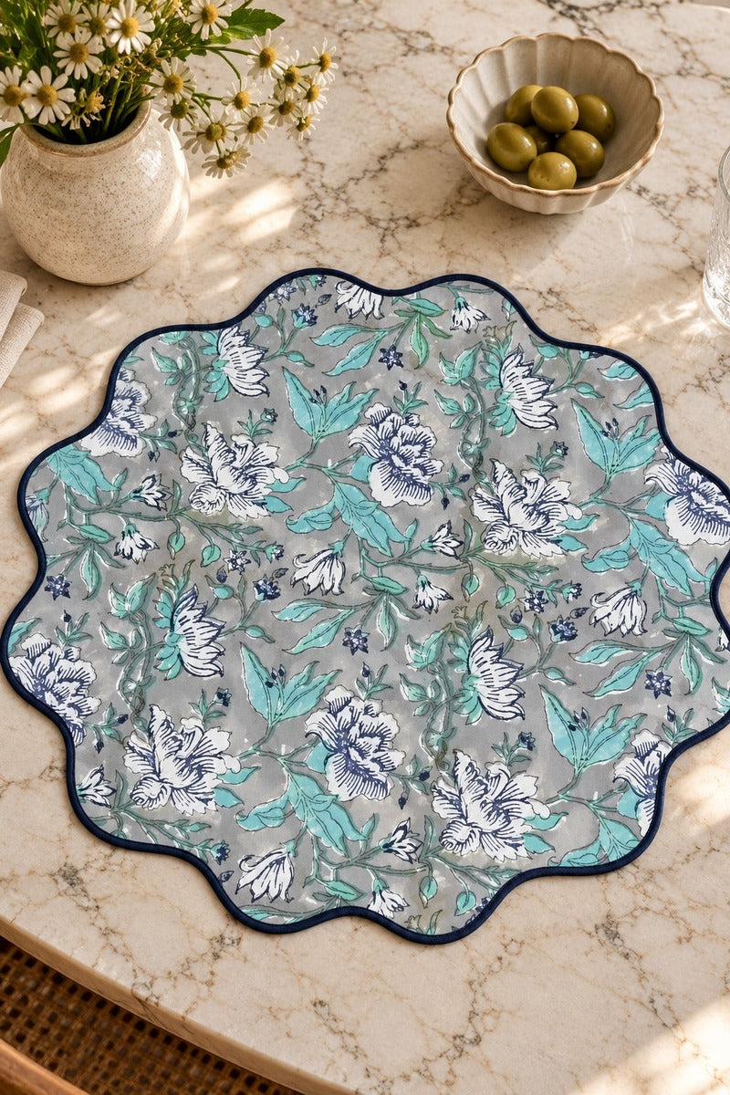 Lagoon Scallop Placemats (Set of 6)