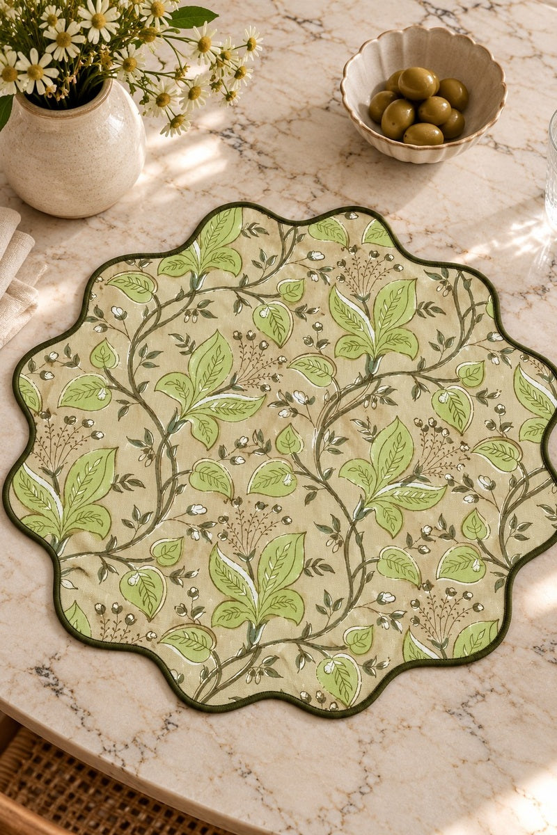 Leafy Scallop Placemats (Set of 6)