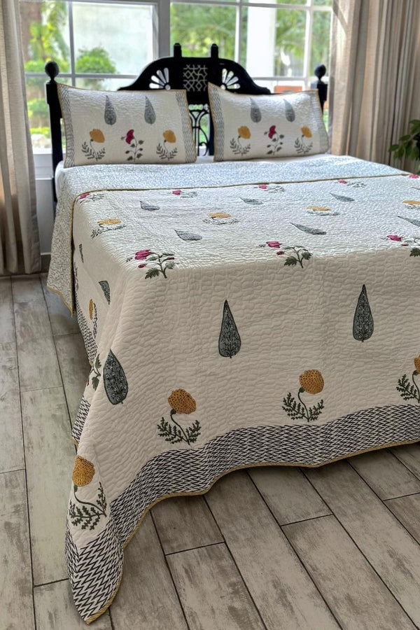 Peelwa Quilted Bedspread Set