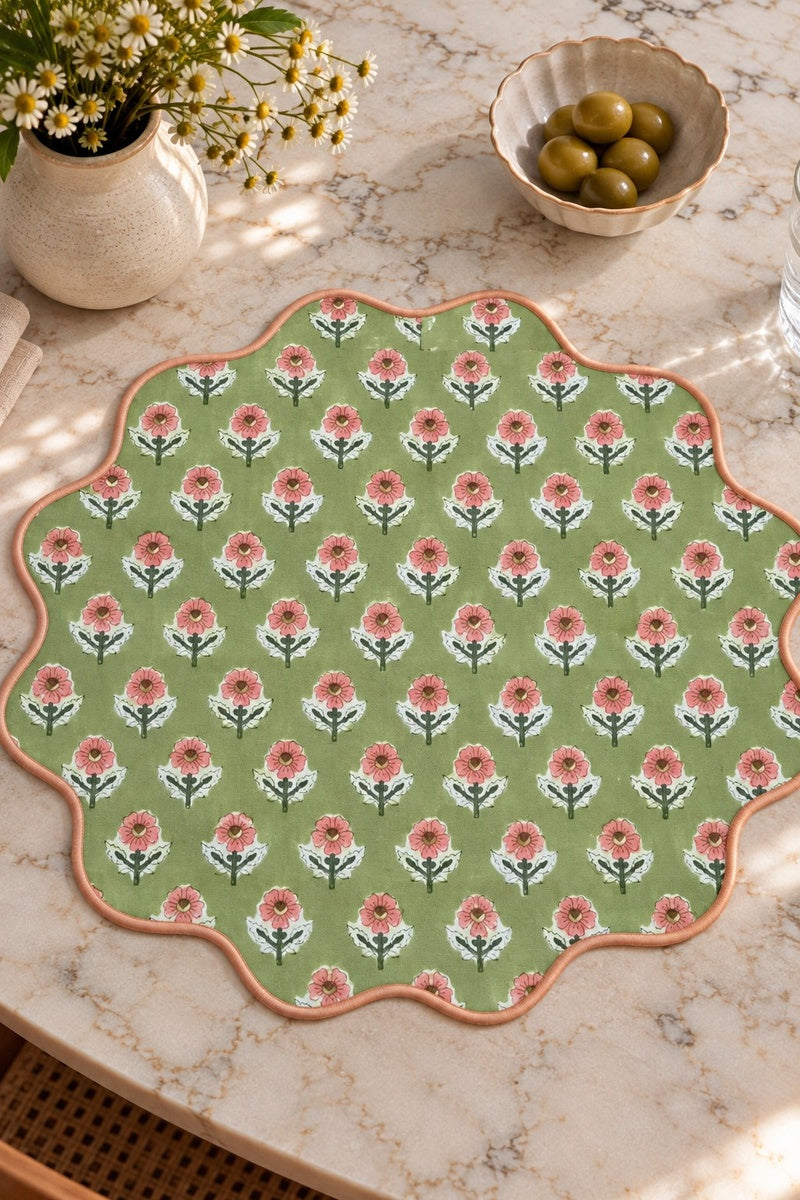 Rosepink Scallop Placemats (Set of 6)