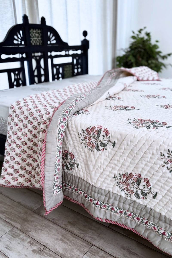 Ganaar Print Summer Quilt