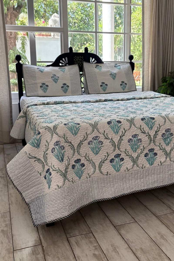Vanya Neel Quilted Bedspread Set