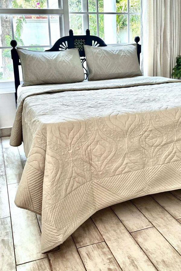 Greynord Solid Luxury Bedcover Set