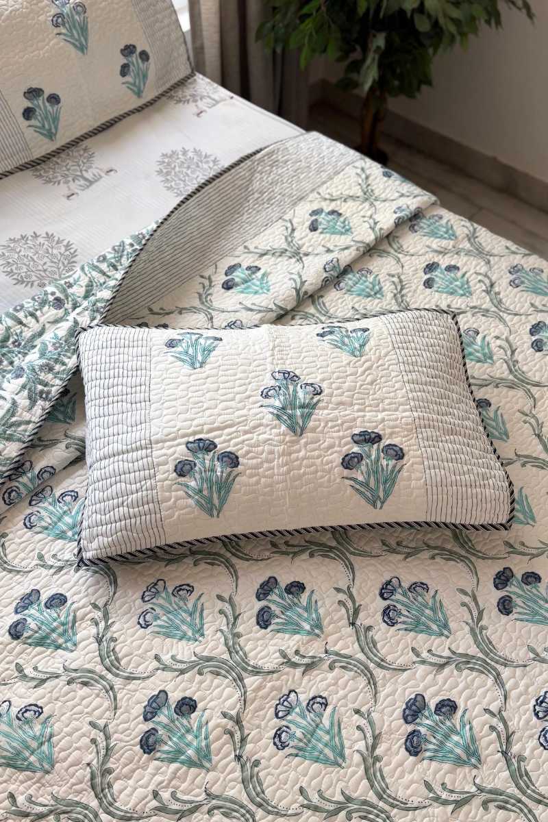 Vanya Neel Quilted Bedspread Set