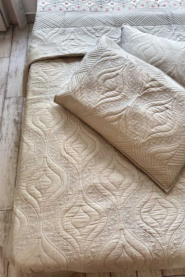 Greynord Solid Luxury Bedcover Set