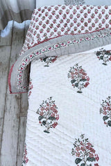 Ganaar Print Summer Quilt