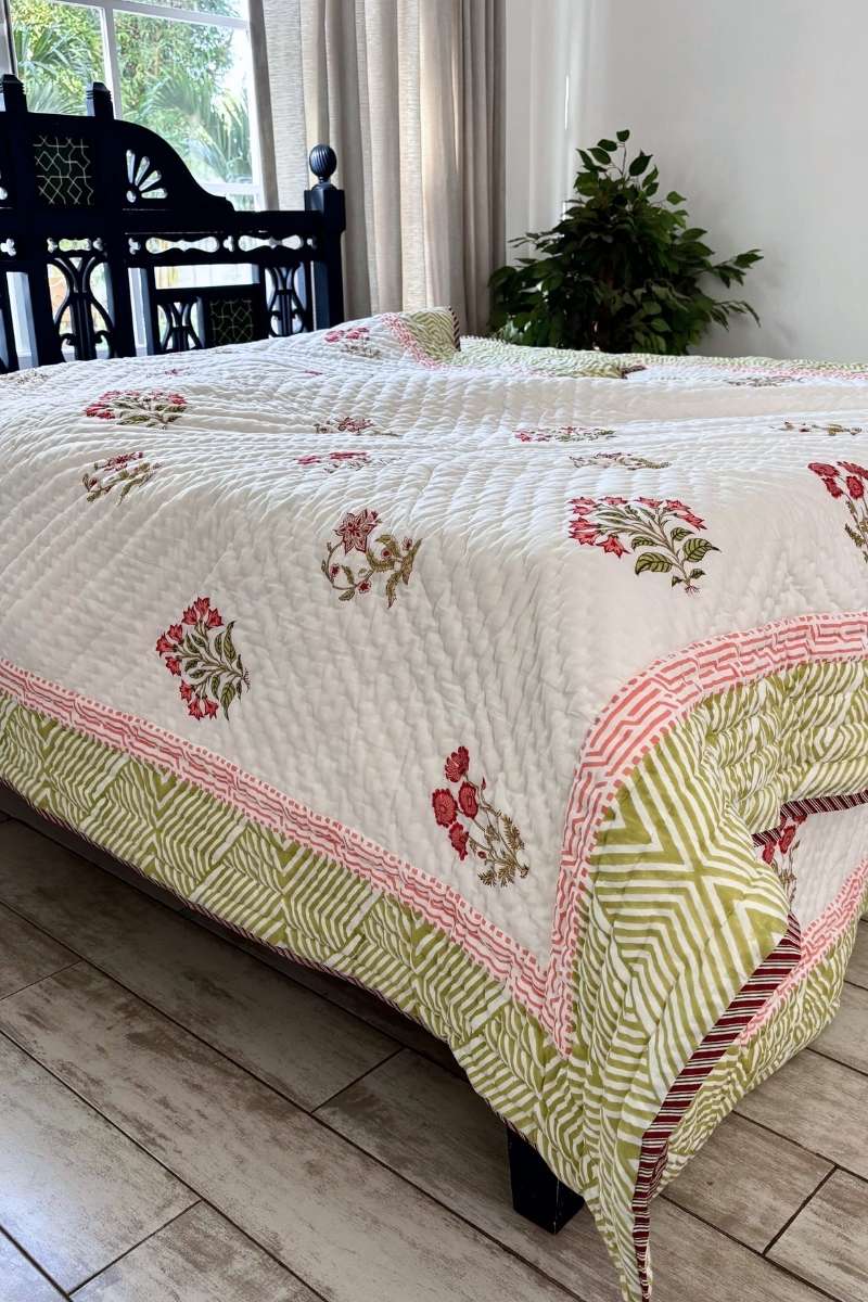 Pluma Print Summer Quilt (Set of 2)