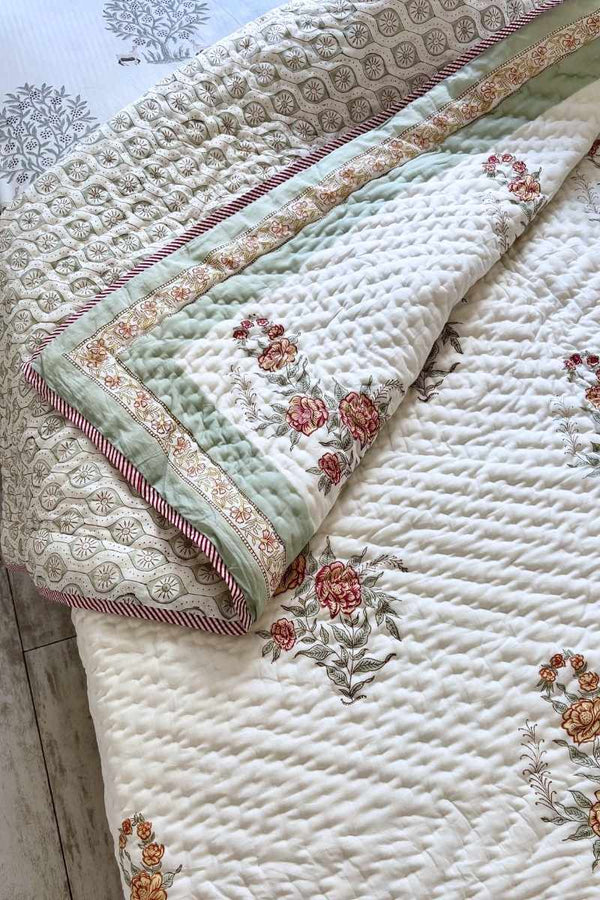 Kelvan Print Summer Quilt