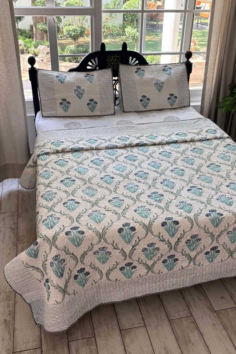 Vanya Neel Quilted Bedspread Set