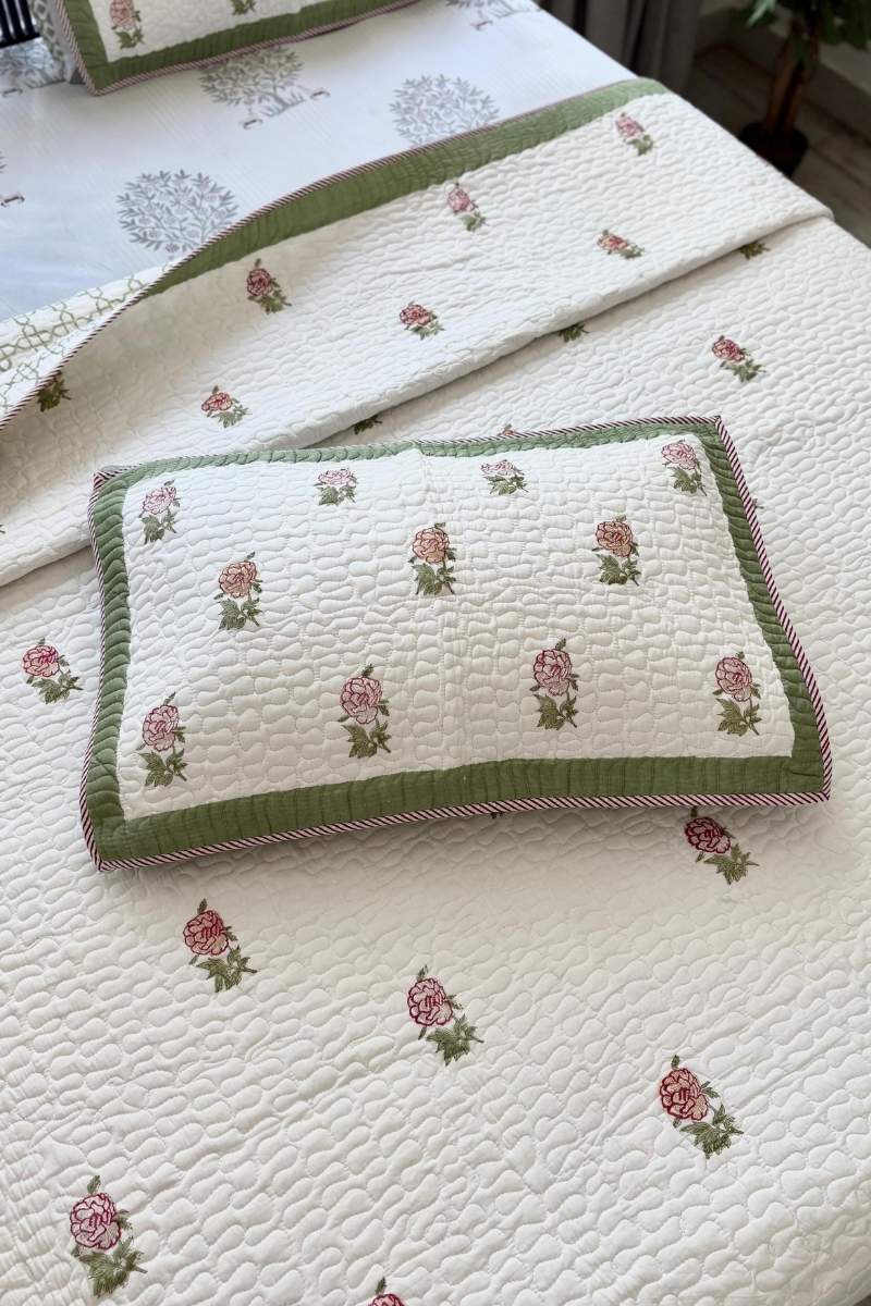 Roseate Quilted Bedspread Set